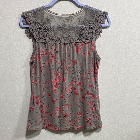ELLE Gray Floral Lace Yoke Cap Sleeve Top S Pima Cotton Modal - Picture 4 of 10